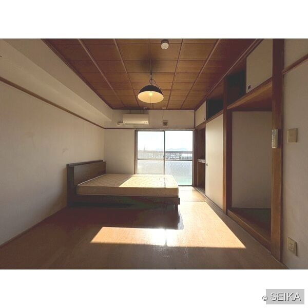 居間